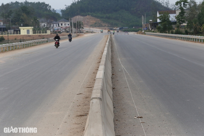 Diện mạo đường liên kết vùng hơn 4.200 tỷ ở Thái Nguyên trước ngày hoàn thành- Ảnh 4. Diện mạo đường liên kết vùng hơn 4.200 tỷ ở Thái Nguyên trước ngày hoàn thành- Ảnh 4.