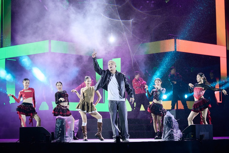 Đ&ecirc;m nhạc &ldquo;Rising Star" - M&agrave;n ch&agrave;o h&egrave; chuỗi sự kiện H&agrave; Nam Music Festival 2025- Ảnh 4.