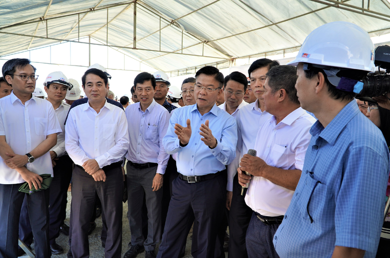 Khai th&aacute;c 70km cao tốc V&acirc;n Phong - Nha Trang dịp 30/4- Ảnh 1.