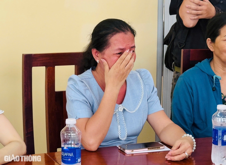 Tiểu thương vụ ch&aacute;y chợ Thanh Đa bật kh&oacute;c, mong sớm được ổn định cuộc sống- Ảnh 2.