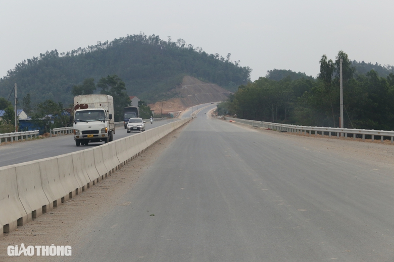 Diện mạo đường liên kết vùng hơn 4.200 tỷ ở Thái Nguyên trước ngày hoàn thành- Ảnh 9. Diện mạo đường liên kết vùng hơn 4.200 tỷ ở Thái Nguyên trước ngày hoàn thành- Ảnh 9.