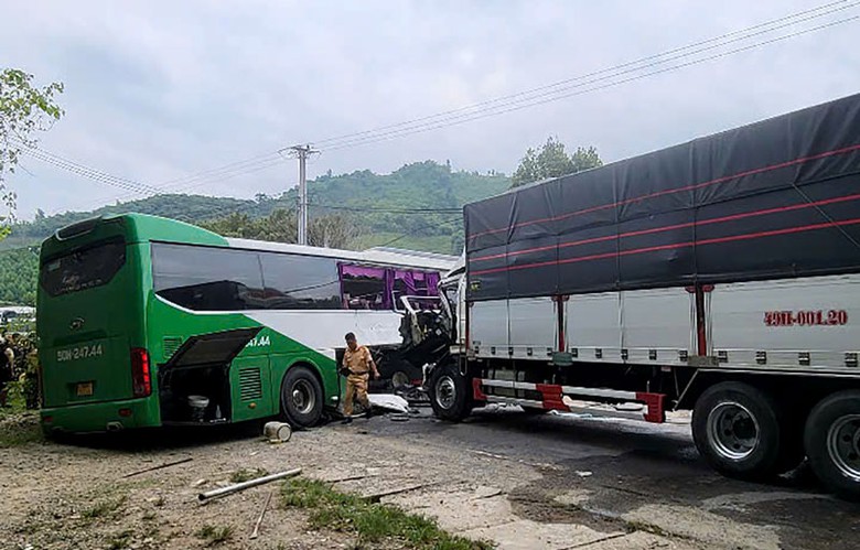 Hiện trường vụ tai nạn. Hiện trường vụ tai nạn.