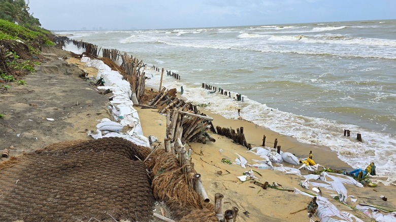 Gần 1.000 tỷ đồng chống x&oacute;i lở bờ biển Hội An- Ảnh 2.