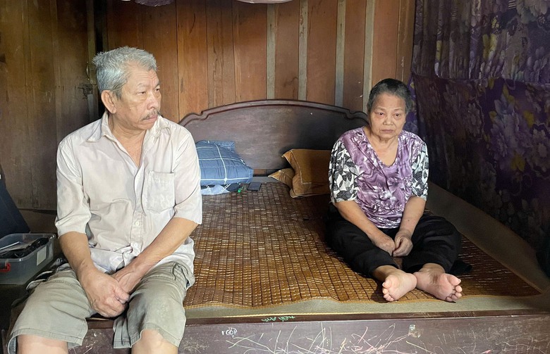 Mồ c&ocirc;i cha v&igrave; tai nạn, hai đứa trẻ mịt mờ tương lai- Ảnh 1.