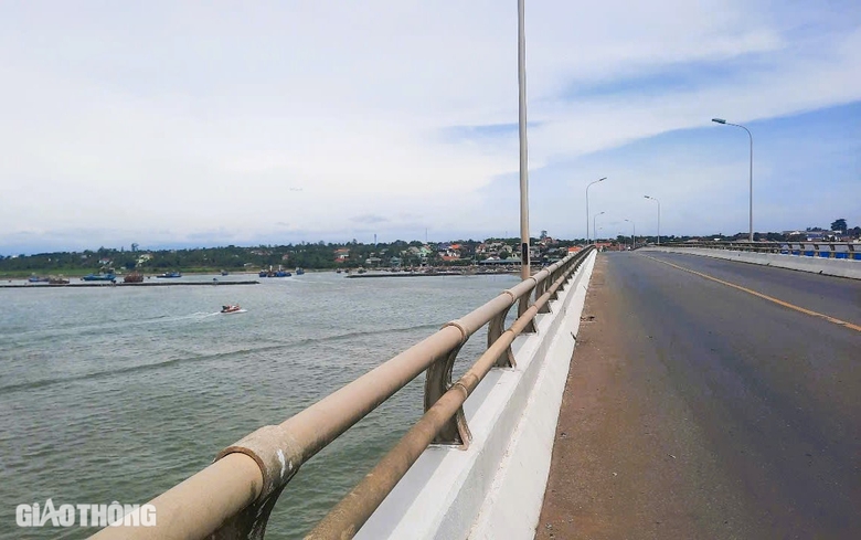 Chuyển mục đích sử dụng 9,2ha rừng để làm đường kết nối Cảng hàng không Quảng Trị với QL1- Ảnh 5. Chuyển mục đích sử dụng 9,2ha rừng để làm đường kết nối Cảng hàng không Quảng Trị với QL1- Ảnh 5.