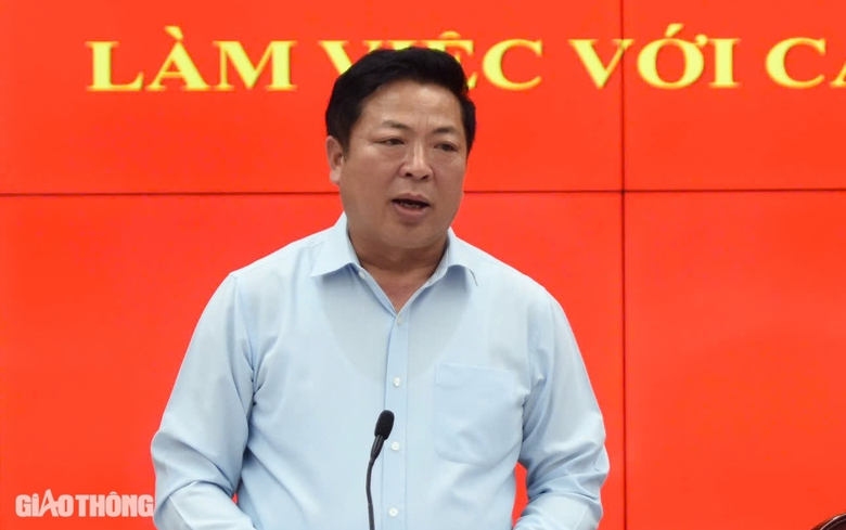 Bộ trưởng Trần Hồng Minh: Gỡ vướng mắc để c&aacute;c tỉnh tăng trưởng hai con số- Ảnh 6.