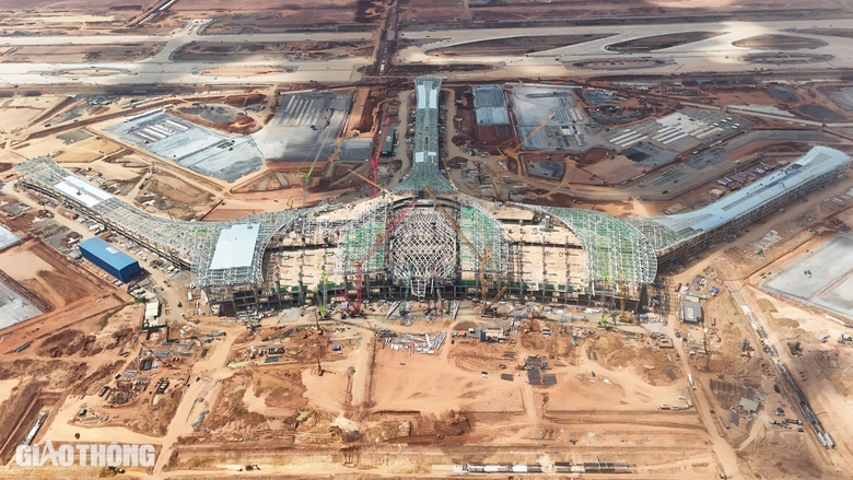 Thủ tướng: Bay thử nghiệm ở s&acirc;n bay Long Th&agrave;nh trong th&aacute;ng 12- Ảnh 4.