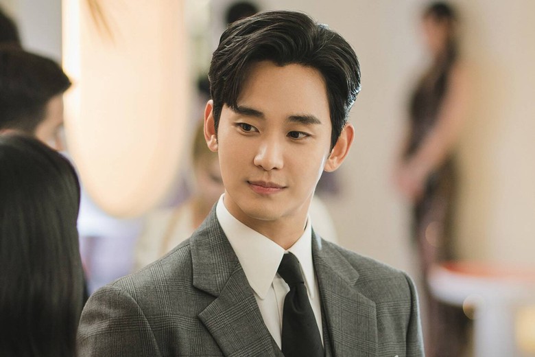 Kim Soo Hyun khiếu nại v&igrave; bị gia đ&igrave;nh Kim Sae Ron tung ảnh nhạy cảm- Ảnh 2.