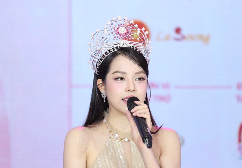 Th&iacute; sinh trẻ tuổi nhất của Hoa hậu Việt Nam 2024 l&agrave; 19 tuổi, biết nhiều ngoại ngữ- Ảnh 4.