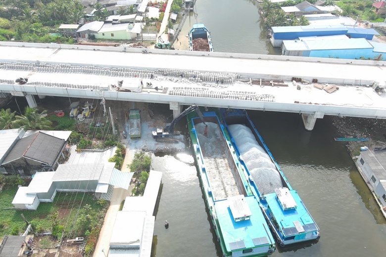 Cơ bản ho&agrave;n th&agrave;nh gia tải cao tốc Cần Thơ - C&agrave; Mau trong th&aacute;ng 3- Ảnh 2.