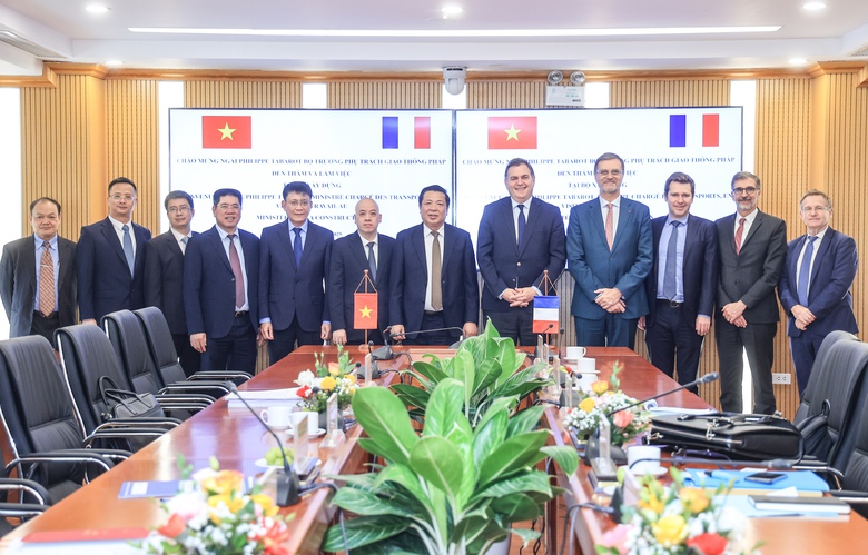 Tăng cường hợp tác giao thông vận tải Việt Nam - Pháp- Ảnh 3. Tăng cường hợp tác giao thông vận tải Việt Nam - Pháp- Ảnh 3.