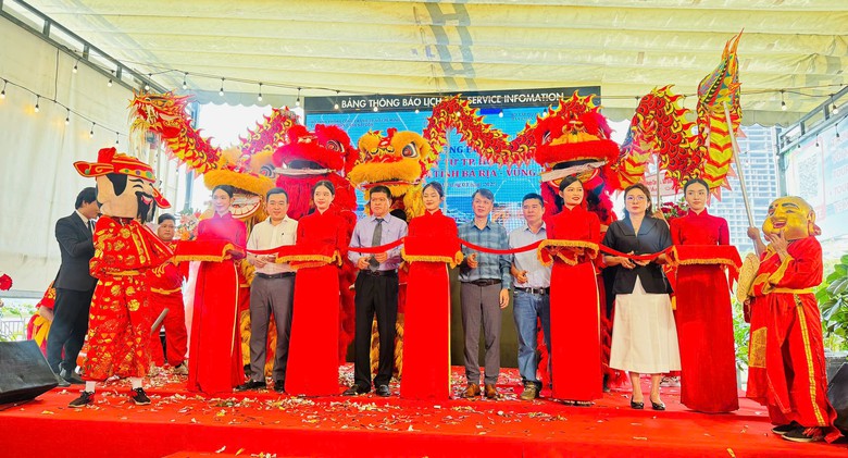 Khai trương tuyến t&agrave;u cao tốc từ trung t&acirc;m TP.HCM đi C&ocirc;n Đảo- Ảnh 1.