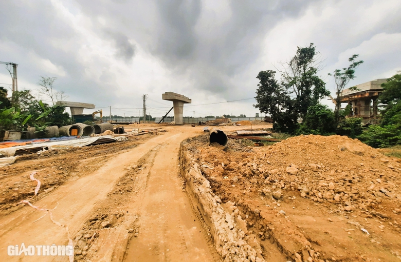 Gỡ vướng mặt bằng 3 n&uacute;t giao, cầu vượt cao tốc Vạn Ninh - Cam Lộ trong th&aacute;ng 3- Ảnh 7.