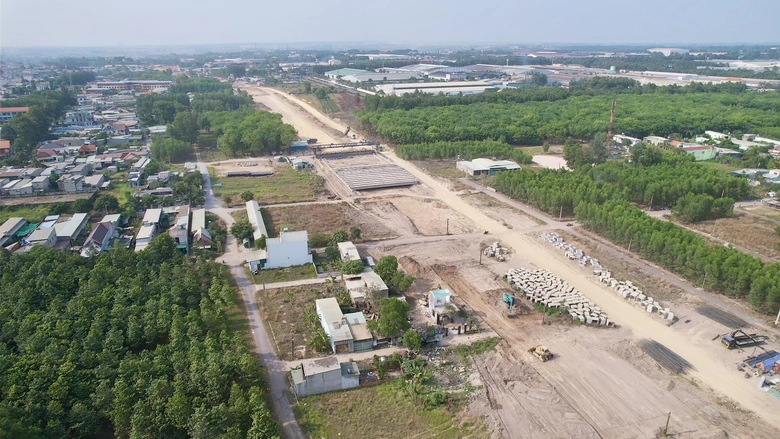 Cao tốc Bi&ecirc;n H&ograve;a-Vũng T&agrave;u: C&ograve;n 326 hộ chưa b&agrave;n giao mặt bằng, sẽ cưỡng chế trong 5 ng&agrave;y- Ảnh 1.