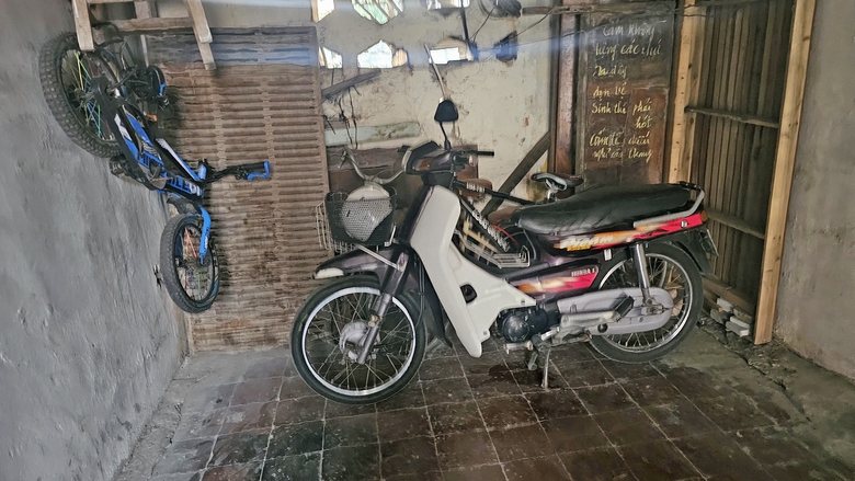 Hà Nội: Cuộc sống bất an bên trong ba khu tập thể xuống cấp- Ảnh 2. Hà Nội: Cuộc sống bất an bên trong ba khu tập thể xuống cấp- Ảnh 2.