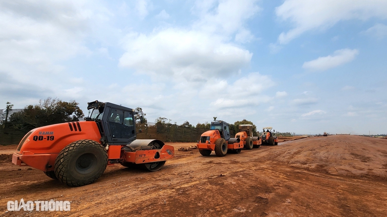 Cao tốc Kh&aacute;nh H&ograve;a - Bu&ocirc;n Ma Thuột: Tăng tốc thi c&ocirc;ng, nỗ lực c&aacute;n đ&iacute;ch đ&uacute;ng hẹn 30/8- Ảnh 13.