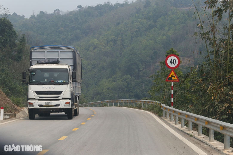 To&agrave;n cảnh tuyến đường 2.300 tỷ đồng đẹp nhất Bắc Kạn sau 4 năm thi c&ocirc;ng- Ảnh 16.
