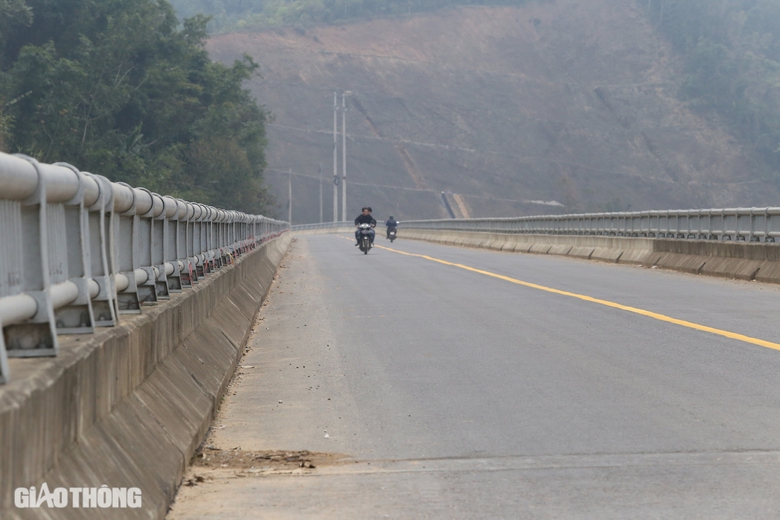 To&agrave;n cảnh tuyến đường 2.300 tỷ đồng đẹp nhất Bắc Kạn sau 4 năm thi c&ocirc;ng- Ảnh 7.