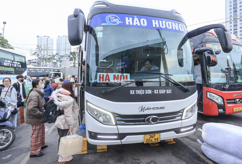 8 nhiệm vụ trọng t&acirc;m bảo đảm trật tự ATGT năm 2025- Ảnh 2.