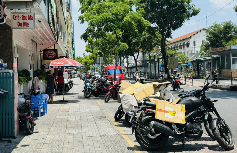TP.HCM: Sử dụng phần mềm để quản l&yacute; cho thu&ecirc; vỉa h&egrave;, l&ograve;ng đường- Ảnh 1.