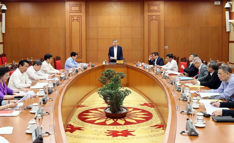 Tổng B&iacute; thư: Nh&acirc;n sự, cơ cấu Trung ương kho&aacute; XIV phải gắn với tinh gọn bộ m&aacute;y- Ảnh 2.