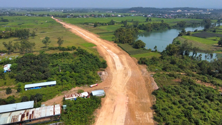 Cận cảnh cầu Quảng Đà kết nối Đà Nẵng - Quảng Nam vừa thông xe kỹ thuật- Ảnh 6. Cận cảnh cầu Quảng Đà kết nối Đà Nẵng - Quảng Nam vừa thông xe kỹ thuật- Ảnh 6.