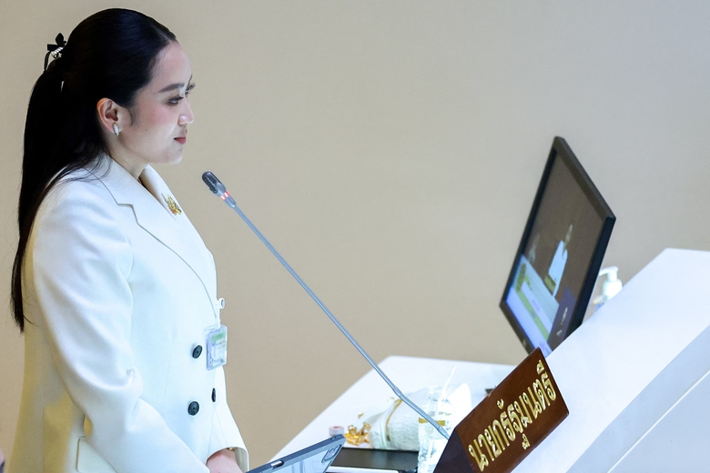 Nữ Thủ tướng Th&aacute;i Lan Paetongtarn Shinawatra đối mặt với cuộc bỏ phiếu bất t&iacute;n nhiệm- Ảnh 1.