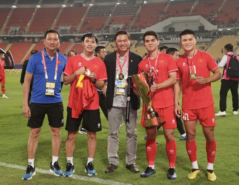 Sếp lớn VFF bất ngờ &ldquo;quay xe&rdquo; sau khi nộp đơn từ chức- Ảnh 1.