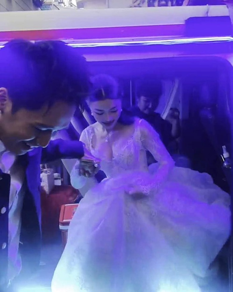 Phim "&Acirc;m dương lộ" bị k&ecirc;u gọi tẩy chay sau vụ d&ugrave;ng xe cứu thương chở diễn vi&ecirc;n- Ảnh 2.