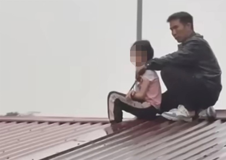 H&agrave;nh tr&igrave;nh g&acirc;y &aacute;n của kẻ d&ugrave;ng dao uy hiếp b&eacute; g&aacute;i ở Bắc Ninh- Ảnh 2.