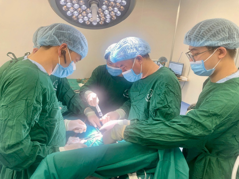 Cứu sống trẻ sơ sinh 2 ng&agrave;y tuổi mắc teo thực quản nguy kịch- Ảnh 1.