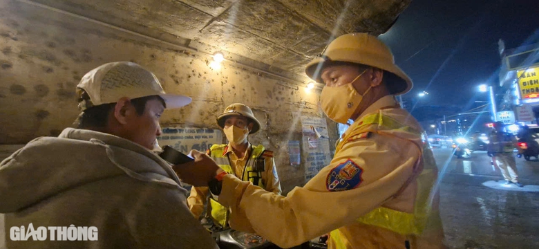 Bắc Giang: B&aacute;o động t&igrave;nh trạng c&ocirc;ng nh&acirc;n khu c&ocirc;ng nghiệp vi phạm nồng độ cồn- Ảnh 3.