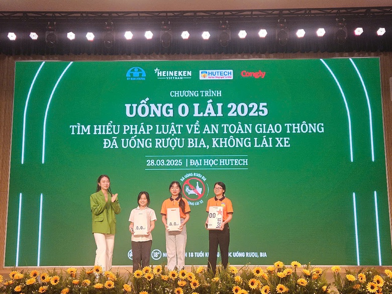 "Uống 0 lái 2025" - Đã uống rượu bia thì không lái xe- Ảnh 2. "Uống 0 lái 2025" - Đã uống rượu bia thì không lái xe- Ảnh 2.