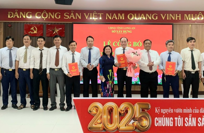 Long An c&oacute; t&acirc;n gi&aacute;m đốc Sở X&acirc;y dựng- Ảnh 2.