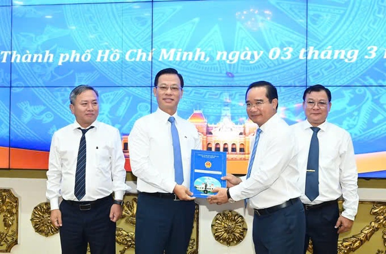 TP.HCM hợp nhất 5 ban quản l&yacute;, th&agrave;nh lập 2 ban mới- Ảnh 1.