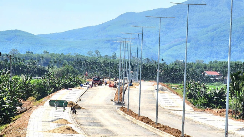 Th&ocirc;ng mặt bằng, nh&agrave; thầu tăng tốc thi c&ocirc;ng cầu 850 tỷ ở Quảng Ng&atilde;i- Ảnh 15.