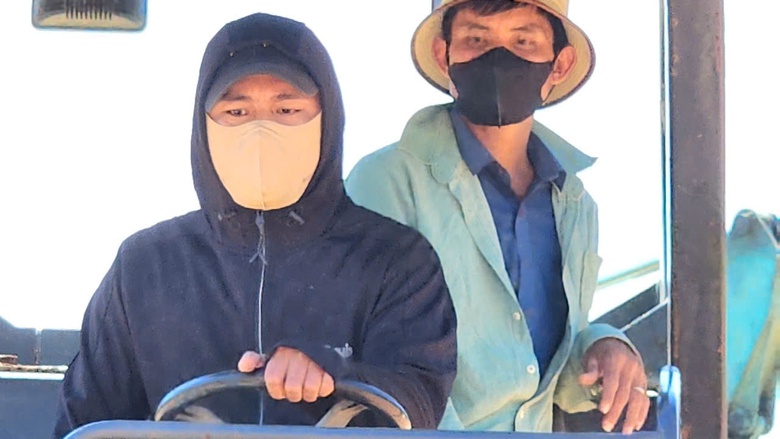 Th&ocirc;ng mặt bằng, nh&agrave; thầu tăng tốc thi c&ocirc;ng cầu 850 tỷ ở Quảng Ng&atilde;i- Ảnh 10.