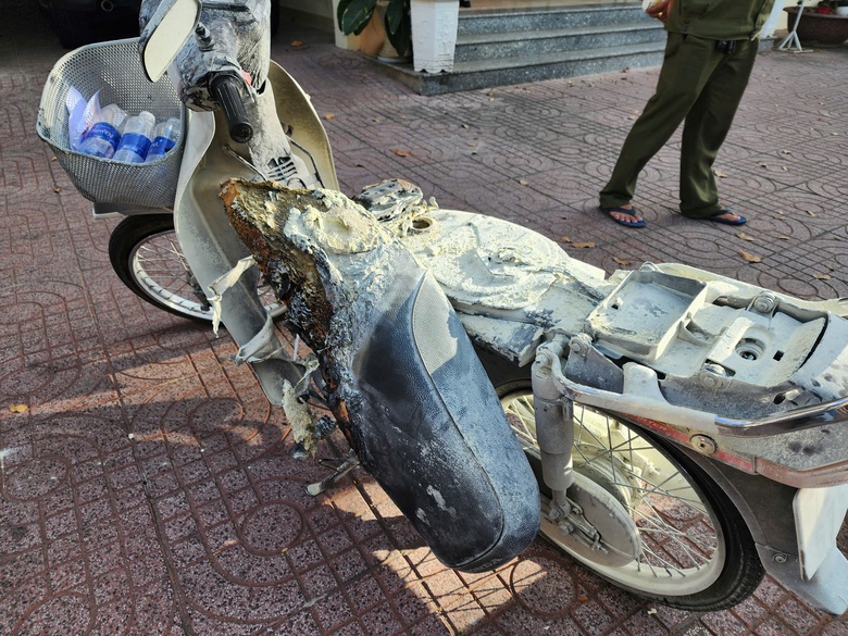 Ho&agrave;n cảnh chiến sĩ cảnh s&aacute;t cơ động vừa hy sinh rất kh&oacute; khăn, ở nhờ nh&agrave; b&agrave; ngoại- Ảnh 2.