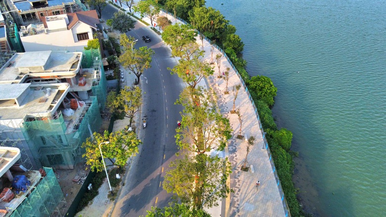 Ngắm vỉa hè đường ven sông ở Đà Nẵng có lối đi riêng cho xe đạp- Ảnh 4. Ngắm vỉa hè đường ven sông ở Đà Nẵng có lối đi riêng cho xe đạp- Ảnh 4.