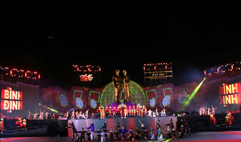 50 năm giải ph&oacute;ng B&igrave;nh Định: Ngời s&aacute;ng những chiến c&ocirc;ng vẻ vang- Ảnh 6.