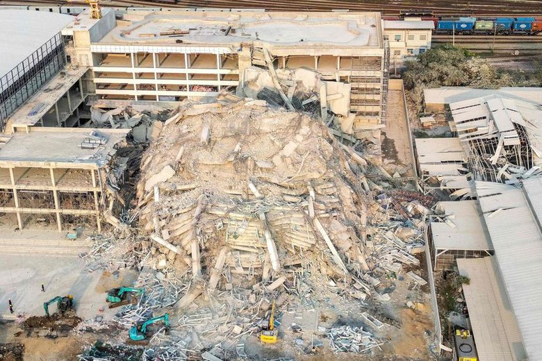 Th&aacute;i Lan: C&ocirc;ng tr&igrave;nh 30 tầng bị sập nhiều lần v&agrave;o "tầm ngắm" v&igrave; chậm tiến độ- Ảnh 1.