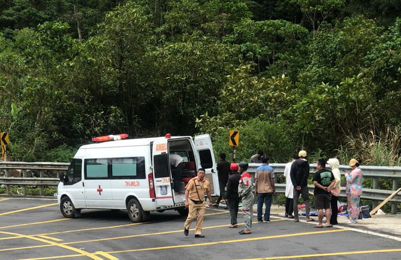 Danh t&iacute;nh 6 nạn nh&acirc;n vụ lật xe kh&aacute;ch tr&ecirc;n đ&egrave;o Kh&aacute;nh L&ecirc;- Ảnh 5.