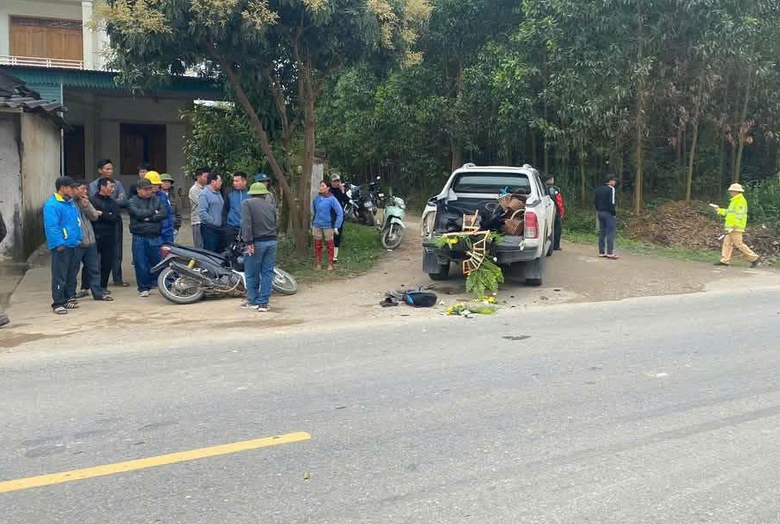 Hai nam sinh thương vong sau va chạm với xe b&aacute;n tải ở Nghệ An- Ảnh 1.