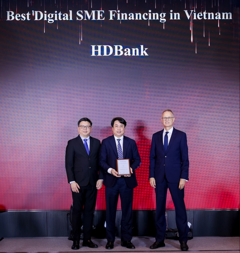 The Asian Banker gọi tên HDBank ở dịch vụ tài chính số hàng đầu dành cho SME Việt Nam- Ảnh 1. The Asian Banker gọi tên HDBank ở dịch vụ tài chính số hàng đầu dành cho SME Việt Nam- Ảnh 1.