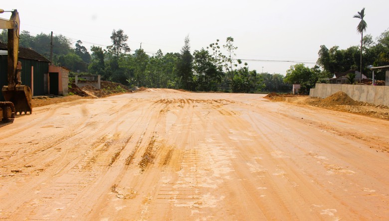 Gỡ vướng mặt bằng, đẩy nhanh thi c&ocirc;ng đường tr&aacute;nh TP Đ&ocirc;ng H&agrave;- Ảnh 9.