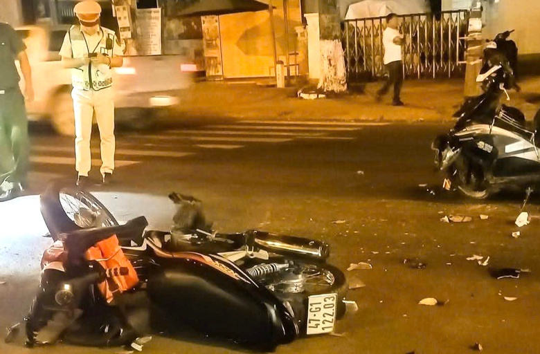 Hai xe m&aacute;y t&ocirc;ng nhau, một người đ&agrave;n &ocirc;ng tử vong- Ảnh 1.