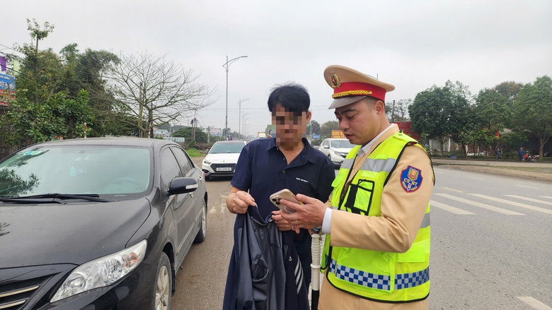 Vi phạm tốc độ, t&agrave;i xế viện l&yacute; do... kh&ocirc;ng nh&igrave;n thấy CSGT- Ảnh 14.