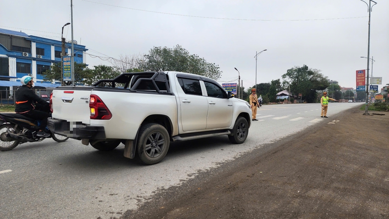 Vi phạm tốc độ, t&agrave;i xế viện l&yacute; do... kh&ocirc;ng nh&igrave;n thấy CSGT- Ảnh 13.