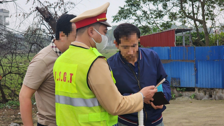 Vi phạm tốc độ, t&agrave;i xế viện l&yacute; do... kh&ocirc;ng nh&igrave;n thấy CSGT- Ảnh 16.