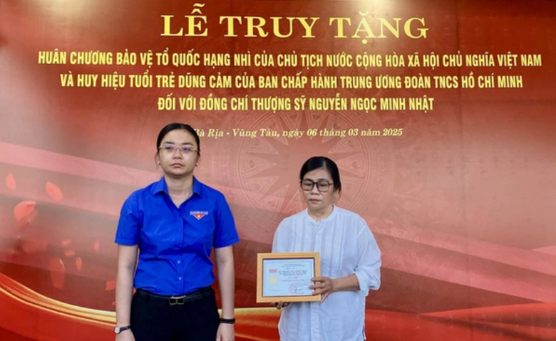 Thượng sĩ Nguyễn Ngọc Minh Nhật được truy tặng Hu&acirc;n chương Bảo vệ tổ quốc- Ảnh 2.